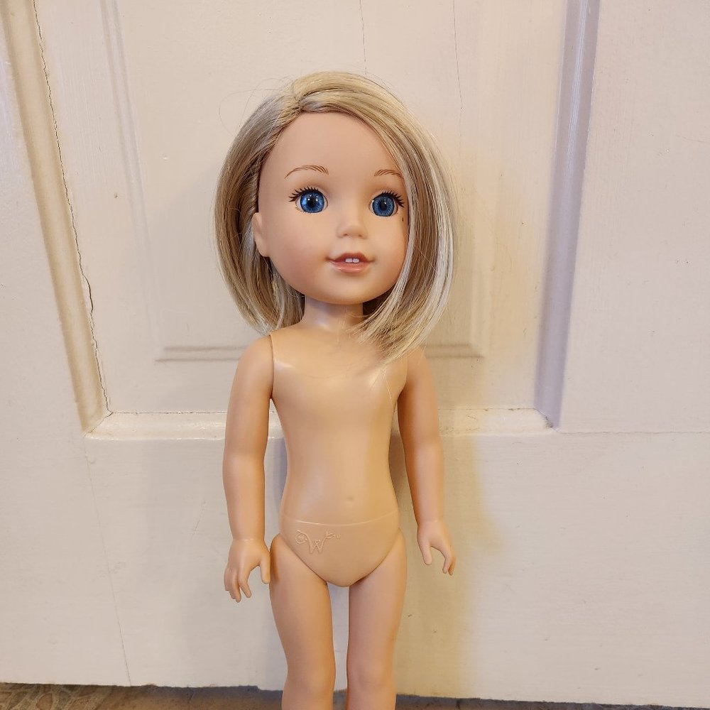 Camille Wellie Wisher (no clothes)